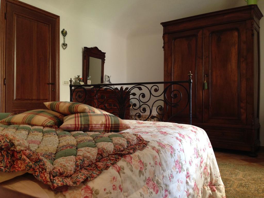 Cascina Folletto Villa Novi Ligure Cameră foto